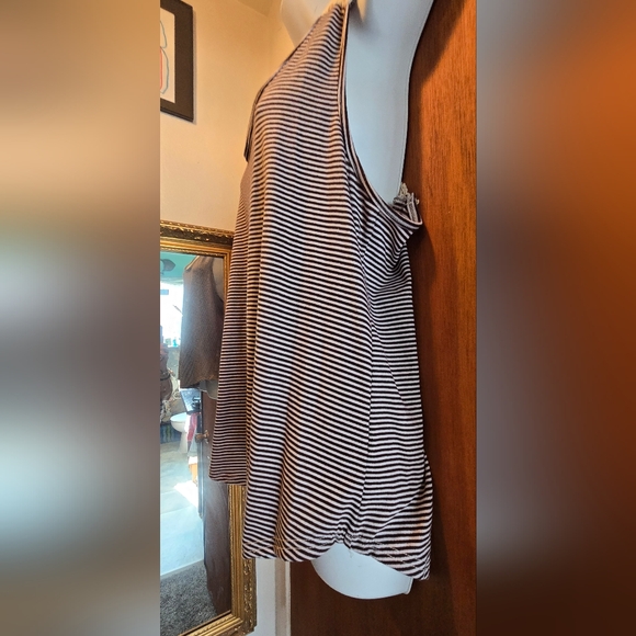 Free People Blue & White Striped Lace Crochet Tank Top SzM - Picture 4 of 6